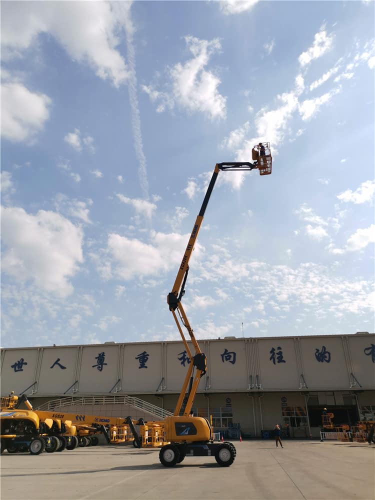 XCMG official 20m aerial work platform XGA20K mobile hydraulic new articulated boom lift price